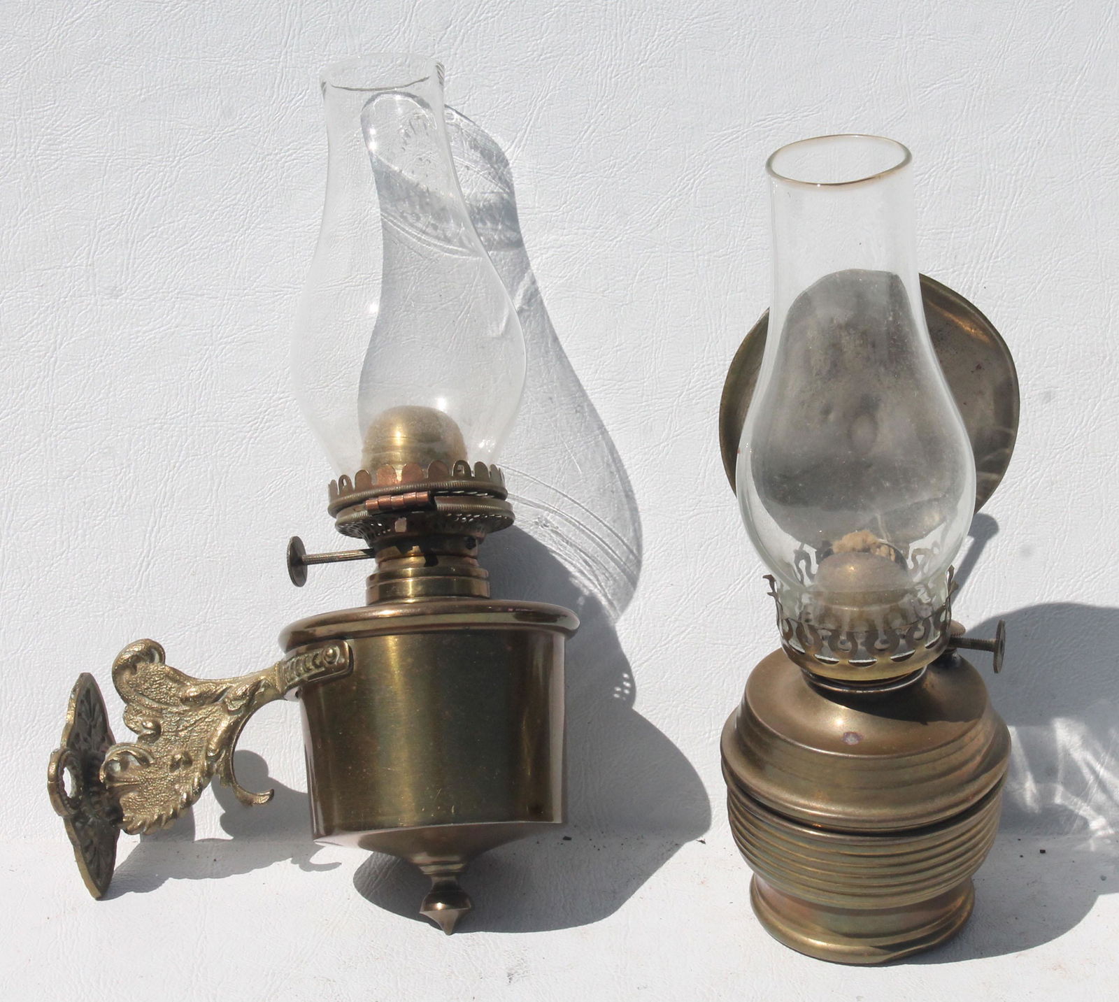 Lot of 2 antique small brass lanterns - one wall (1 of 4)