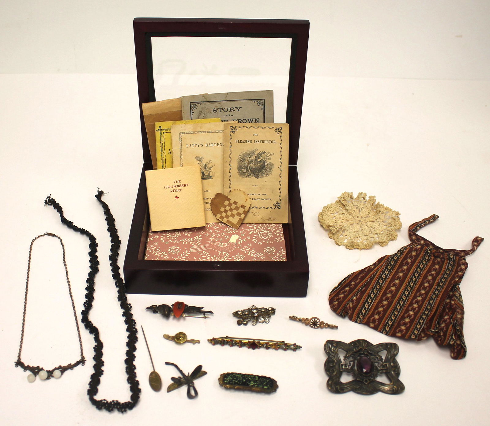 Lot of Victorian & vintage costume jewelry incl pins, (1 of 6)