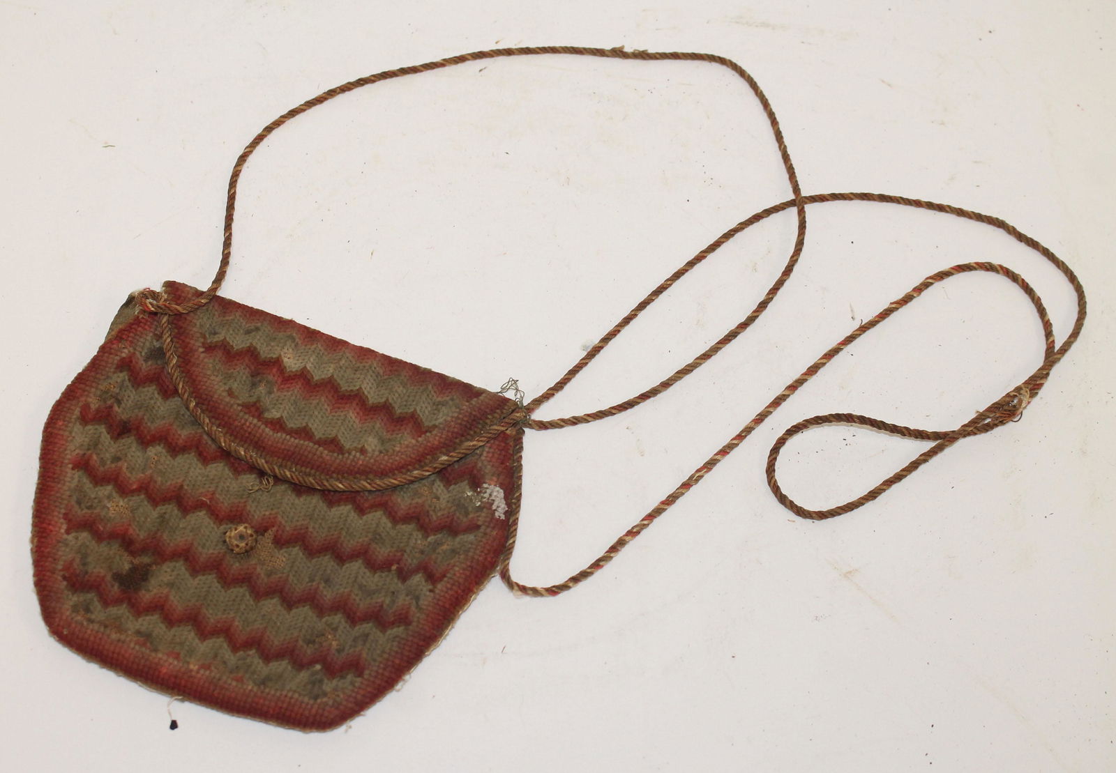 19thC flame stitch purse (1 of 4)