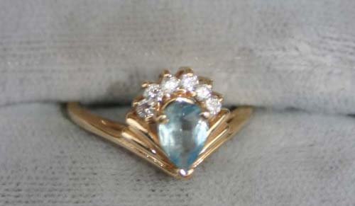 beautiful ladies 14k yellow gold ring set w pear s