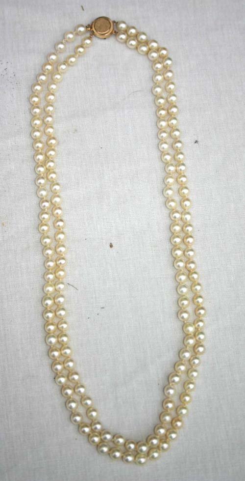 beautiful double strand of pearls w 14k clasp -