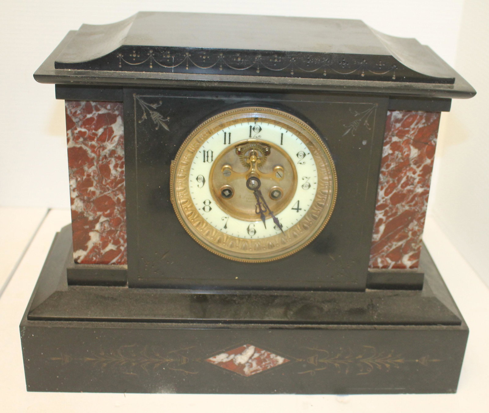 Antique slate & marble French Medaille De Bronze mantle: Antique slate & marble French Medaille De Bronze mantle clock - 13 1/2" wide x 11" tall