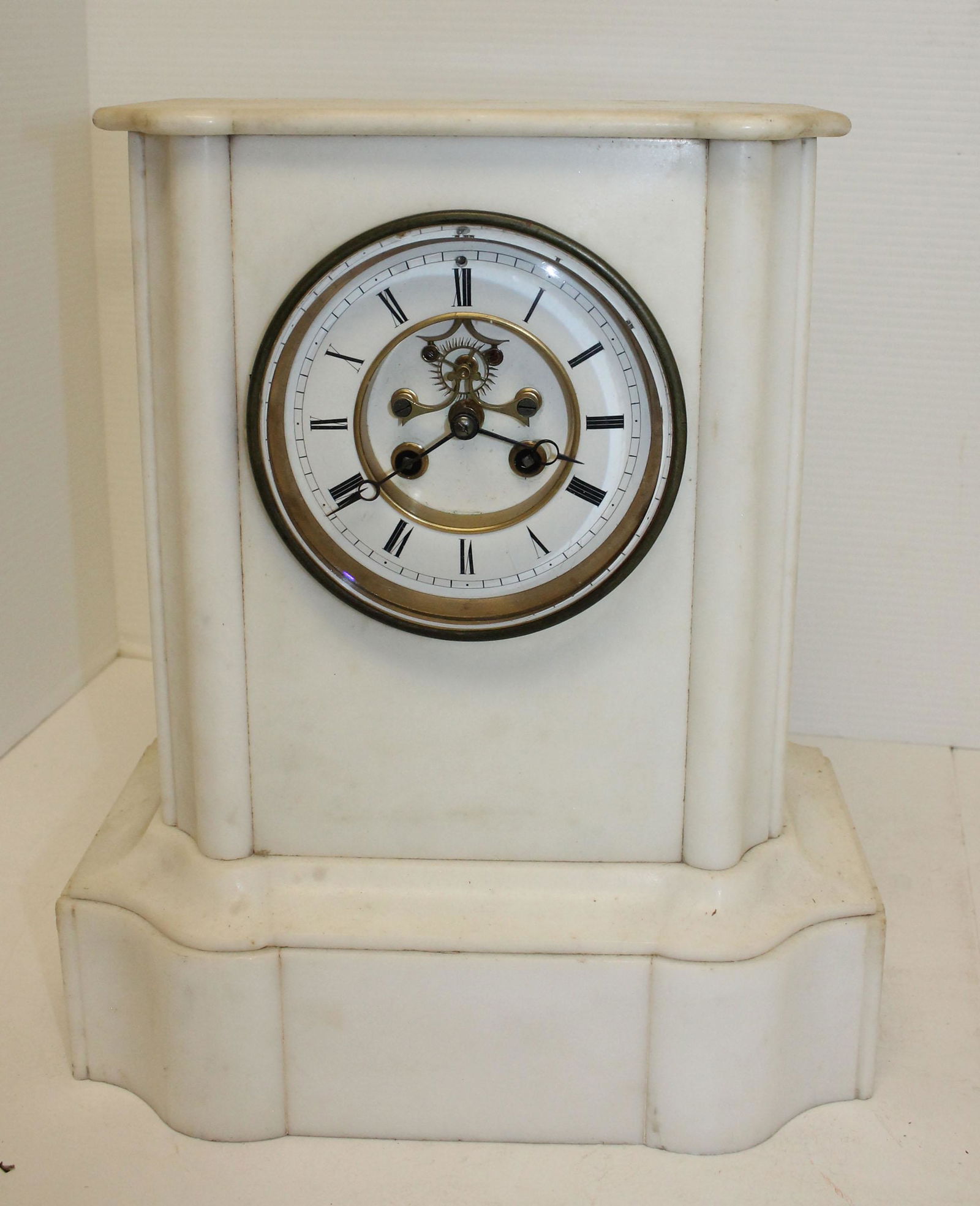Antique marble mantle clock - 13" tall x 11" wide - (1 of 4)
