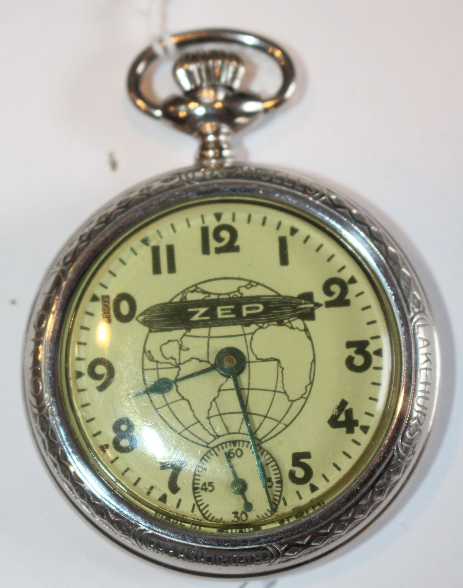 Magellan Graf ZepTrail Blazers pocket watch (1 of 3)