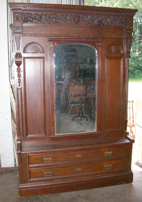 highly carved 19thC Vict walnut & mahog Murphy bed: highly carved 19thC Vict walnut & mahog Murphy bed