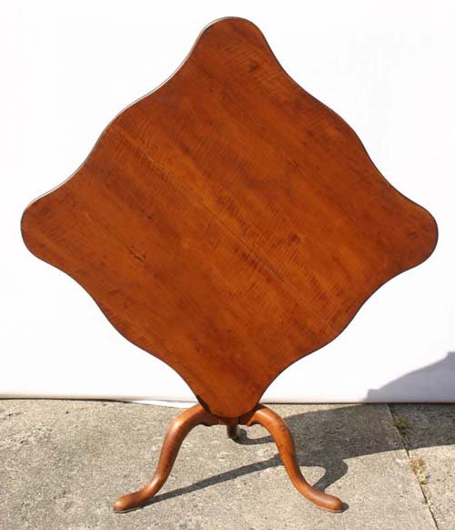 Fine ca 1780 period New England rare tiger maple s: Fine ca 1780 period New England rare tiger maple serpentine tilt top snake ft tea table in all orig structure