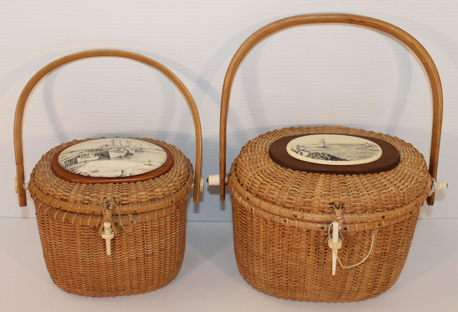 2 contemporary Nantucket swing handled baskets - 1 sgnd (1 of 8)