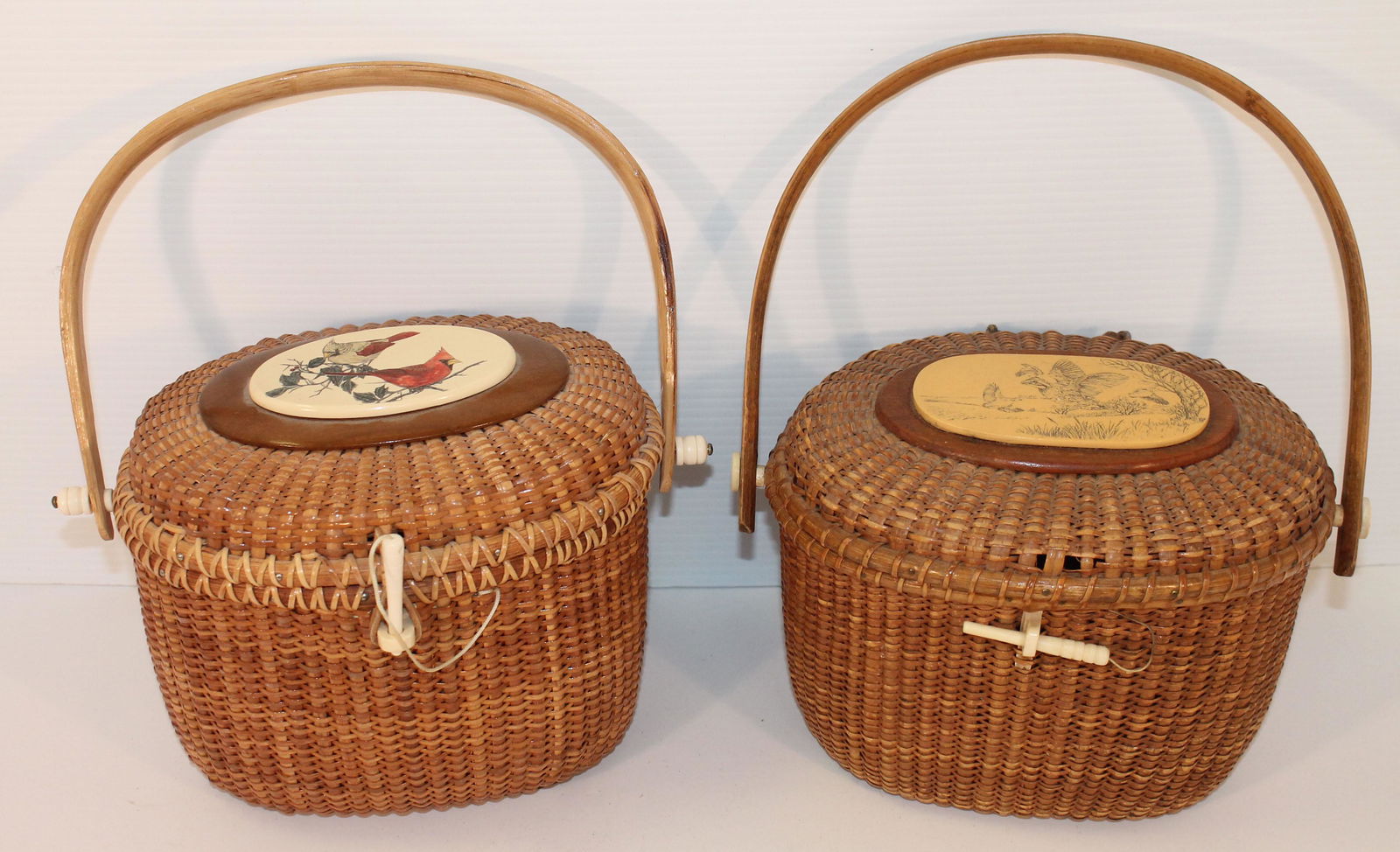 2 contemporary Nantucket swing handled baskets - 1 sgnd (1 of 8)