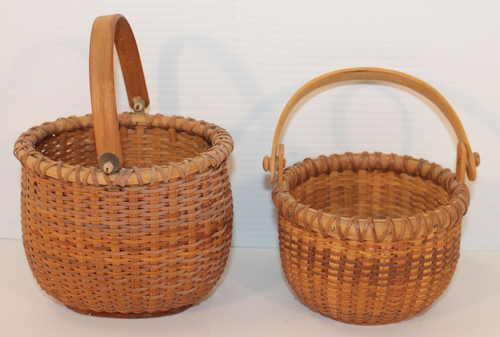 2 contemporary Nantucket swing handled small open (1 of 6)