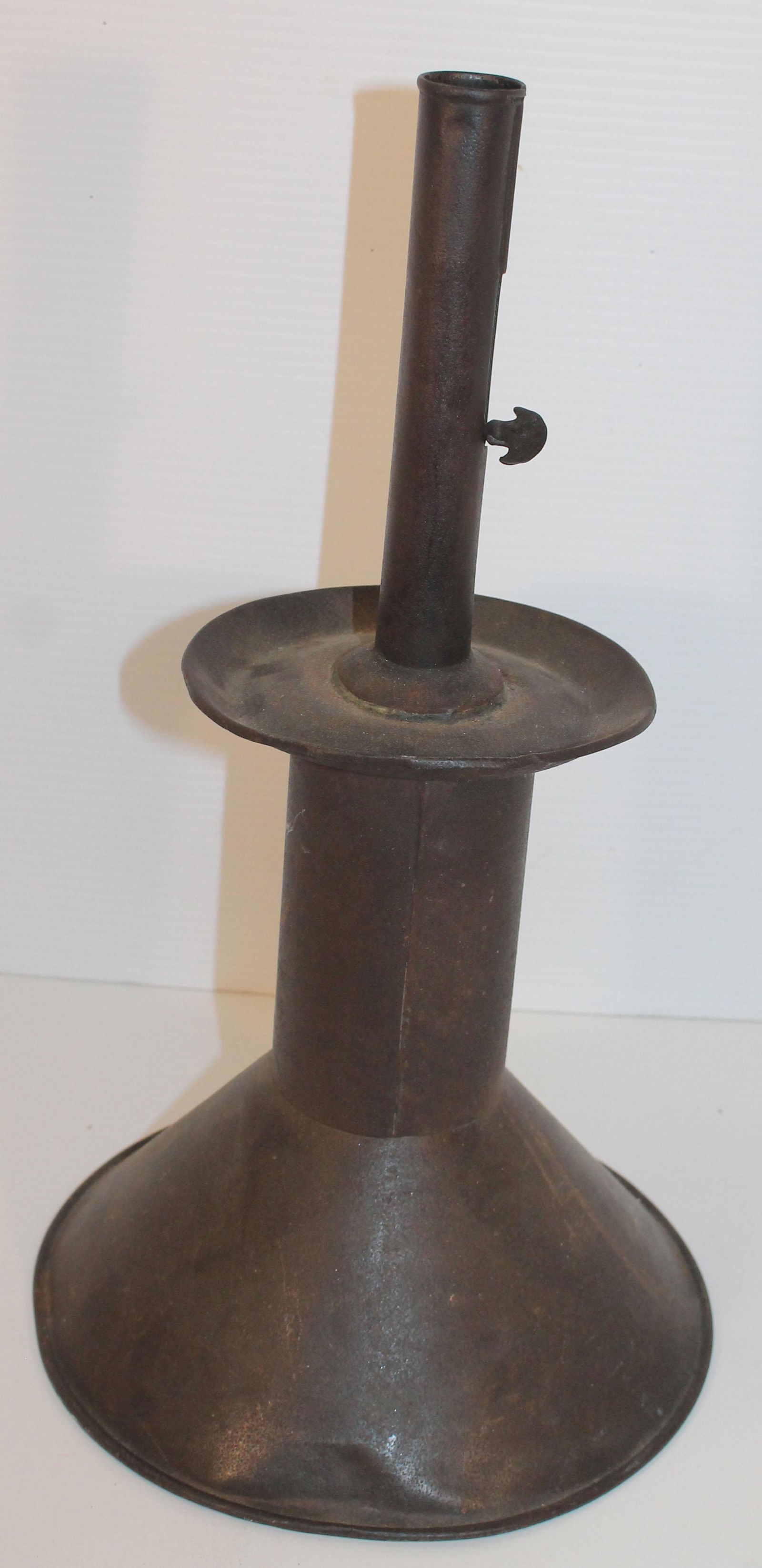 19thC Bucks County PA sand weighted tin push up (1 of 3)