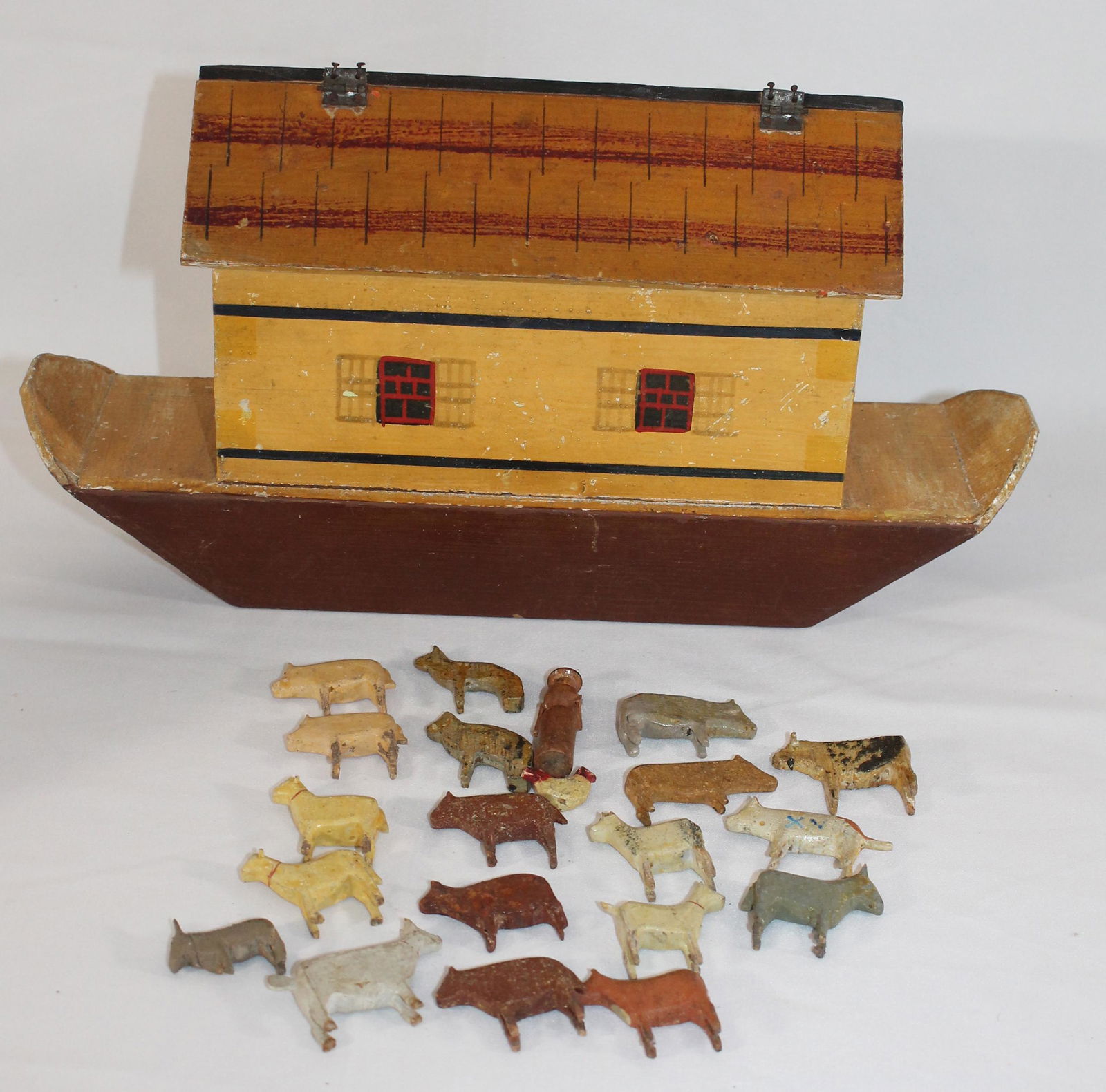 Wooden painted Noah's Ark by Schware Toy Co NY w (1 of 7)