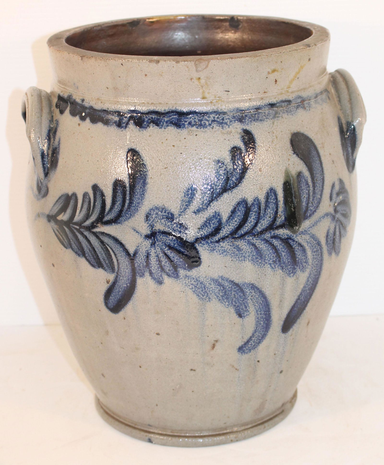 19thC Mid-Atlantic large stoneware jar w cobalt floral (1 of 13)