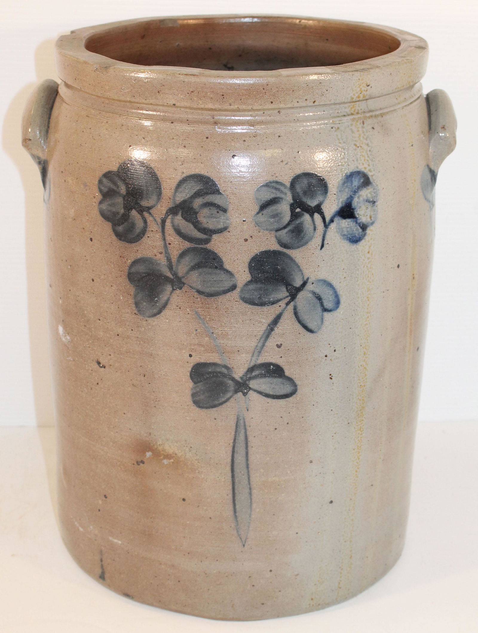 19thC Mid-Atlantic large stoneware jar w cobalt floral (1 of 13)