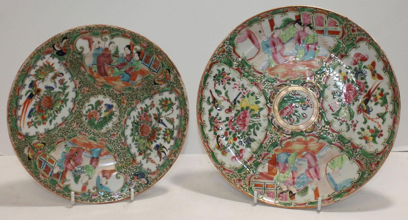 2 Rose Medallion porcelain plates - as found - 9 1/2" & (1 of 5)