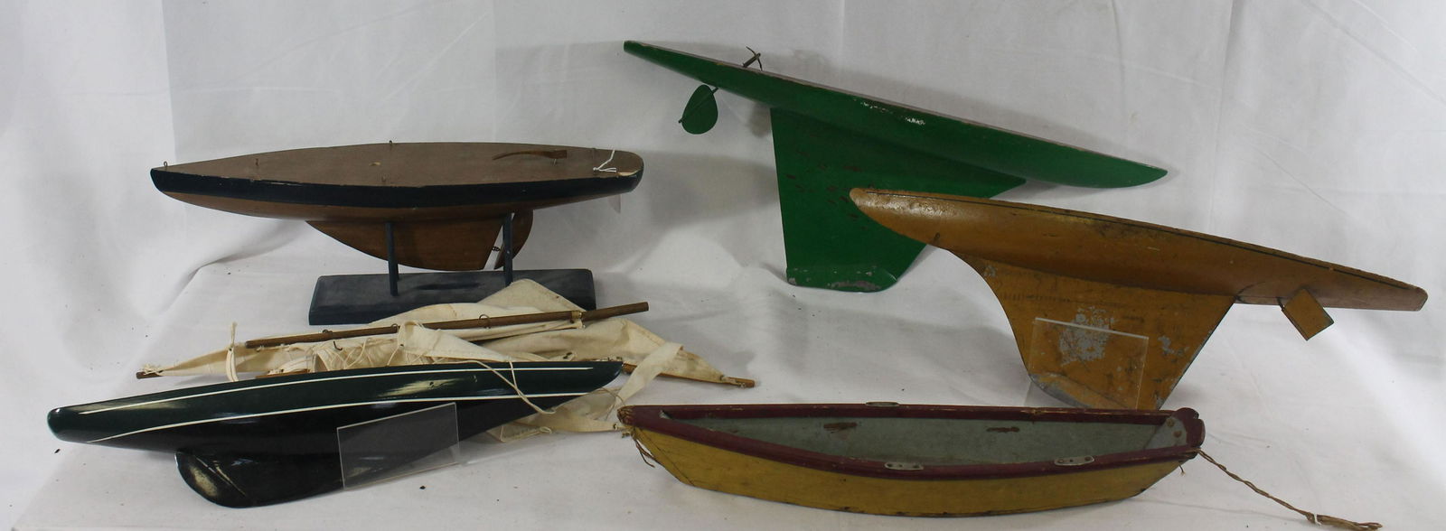 lot of 5 20thC wooden painted Pond boats incl 1  on (1 of 7)