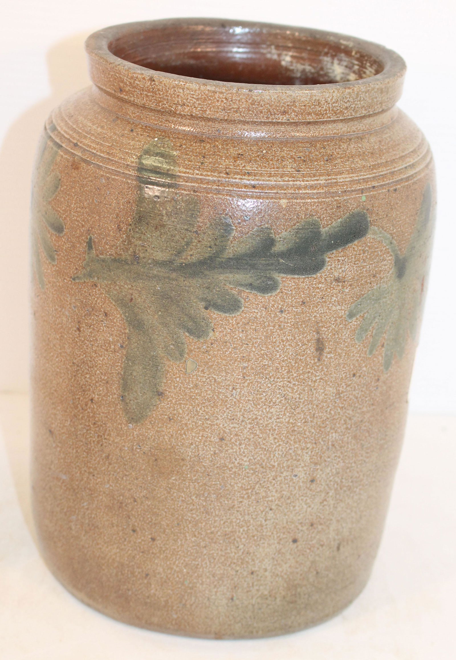19thC Mid-Atlantic stoneware jar w cobalt dec - as (1 of 8)