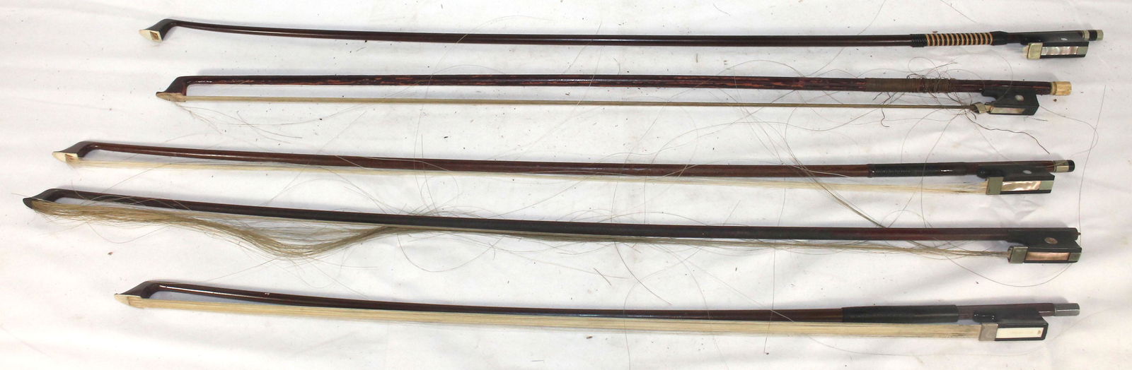 lot of 5 violin bows plus empty leather case (1 of 14)