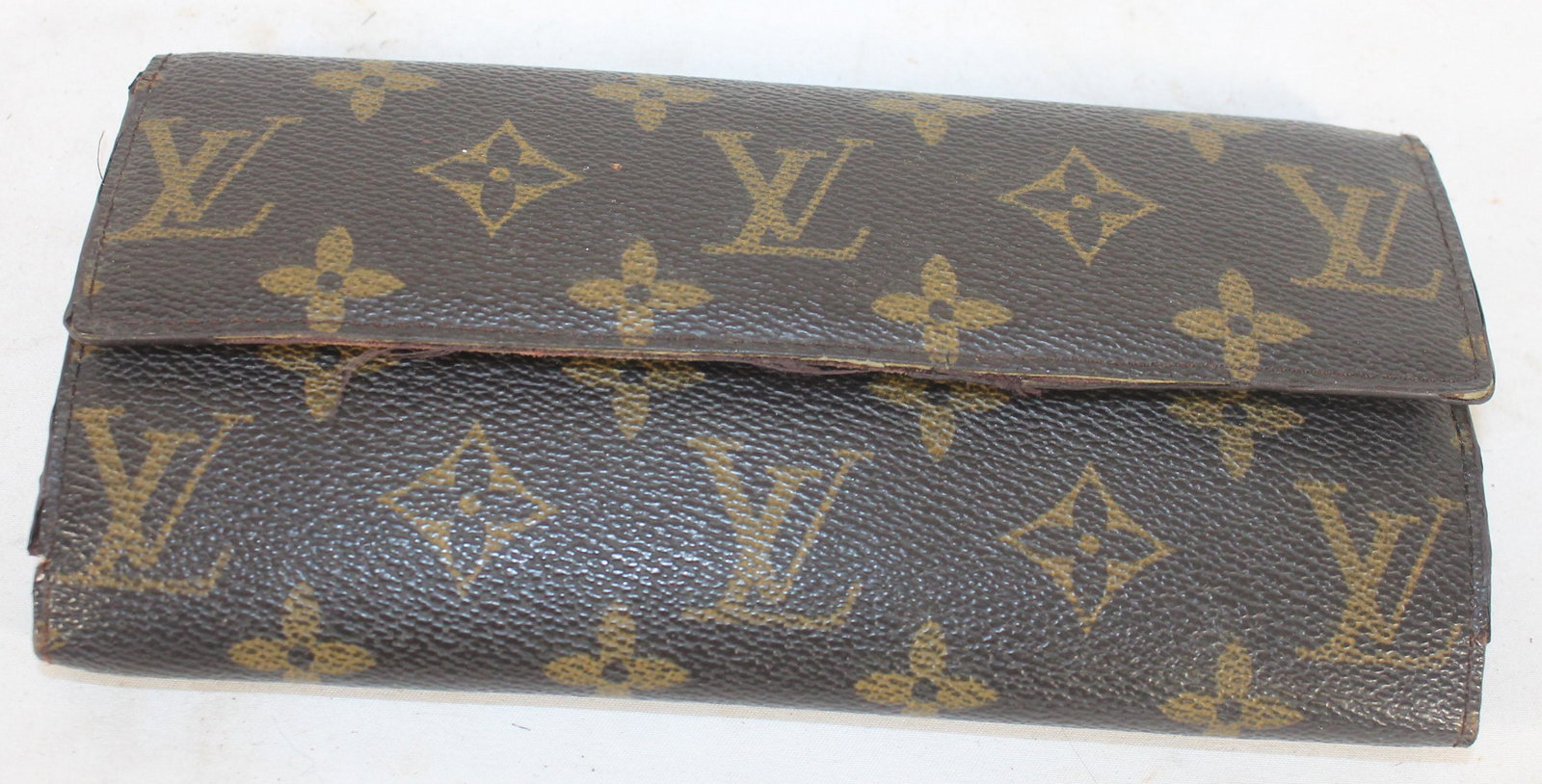 Authentic Louis Vuitton wallet - as found (1 of 5)