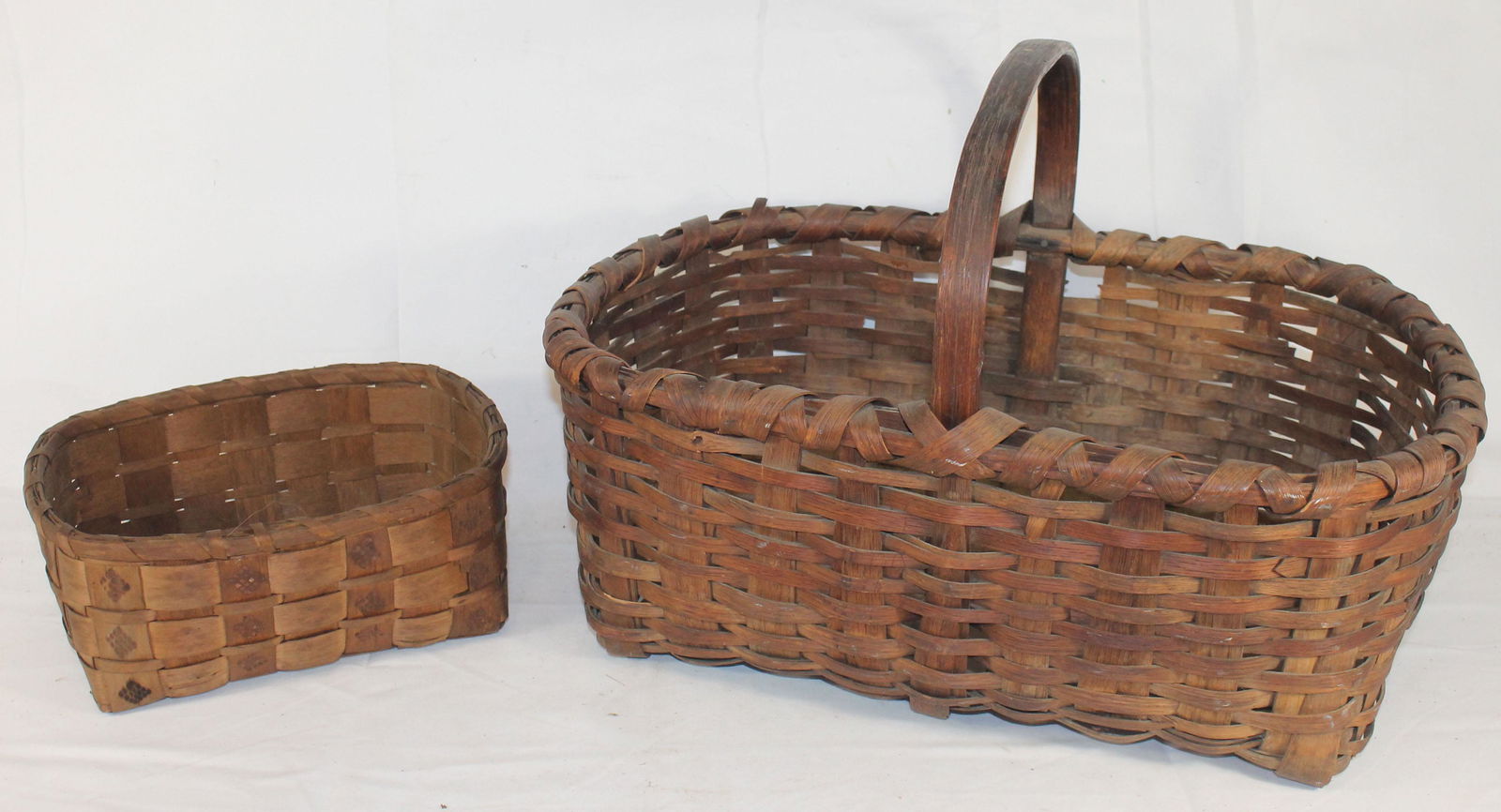 lot of 2 baskets incl a rectangular fixed handle & a (1 of 6)