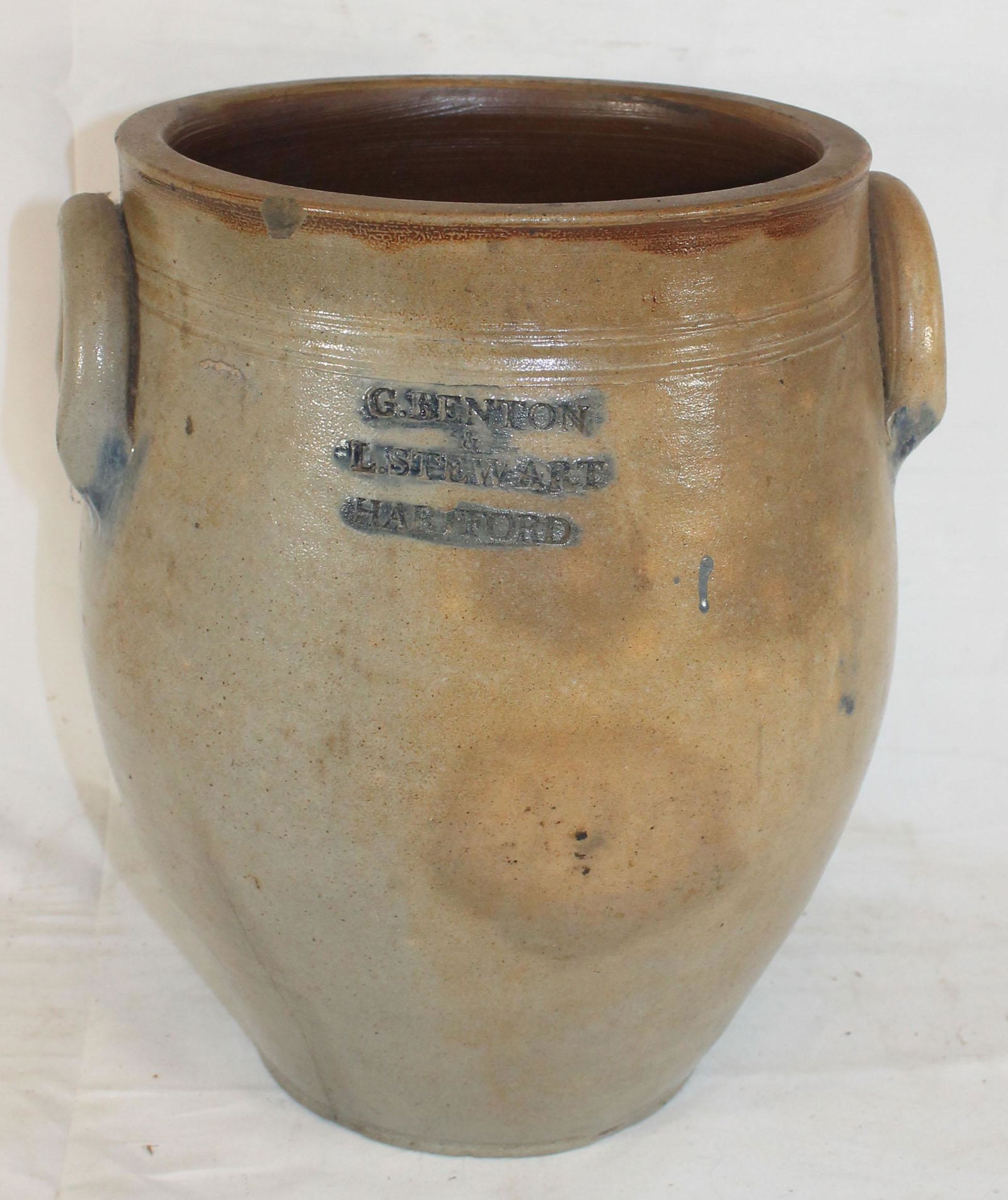 Antique G.Benton & L.Stewart Hartford stoneware ovoaid (1 of 11)