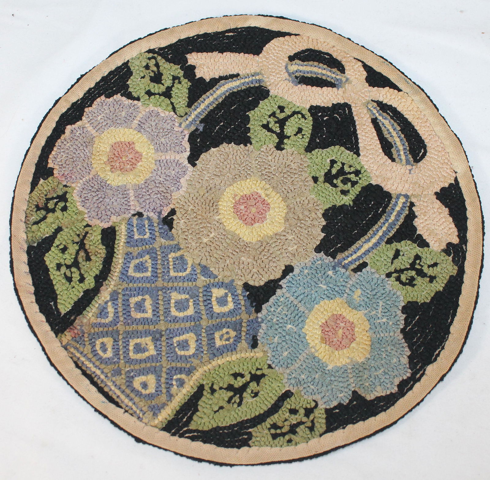 Antique small hooked table mat basket of flowers motif (1 of 4)