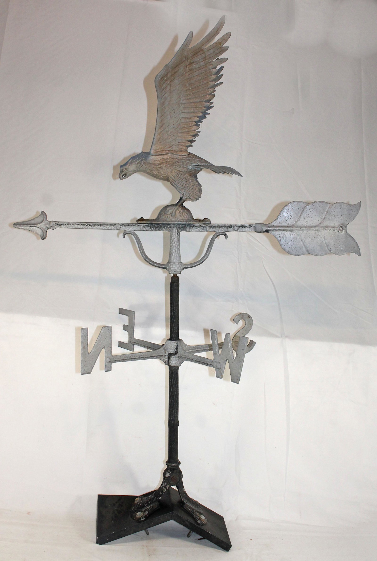 Aluminum Eagle on arrow weathervane w directionals & (1 of 8)