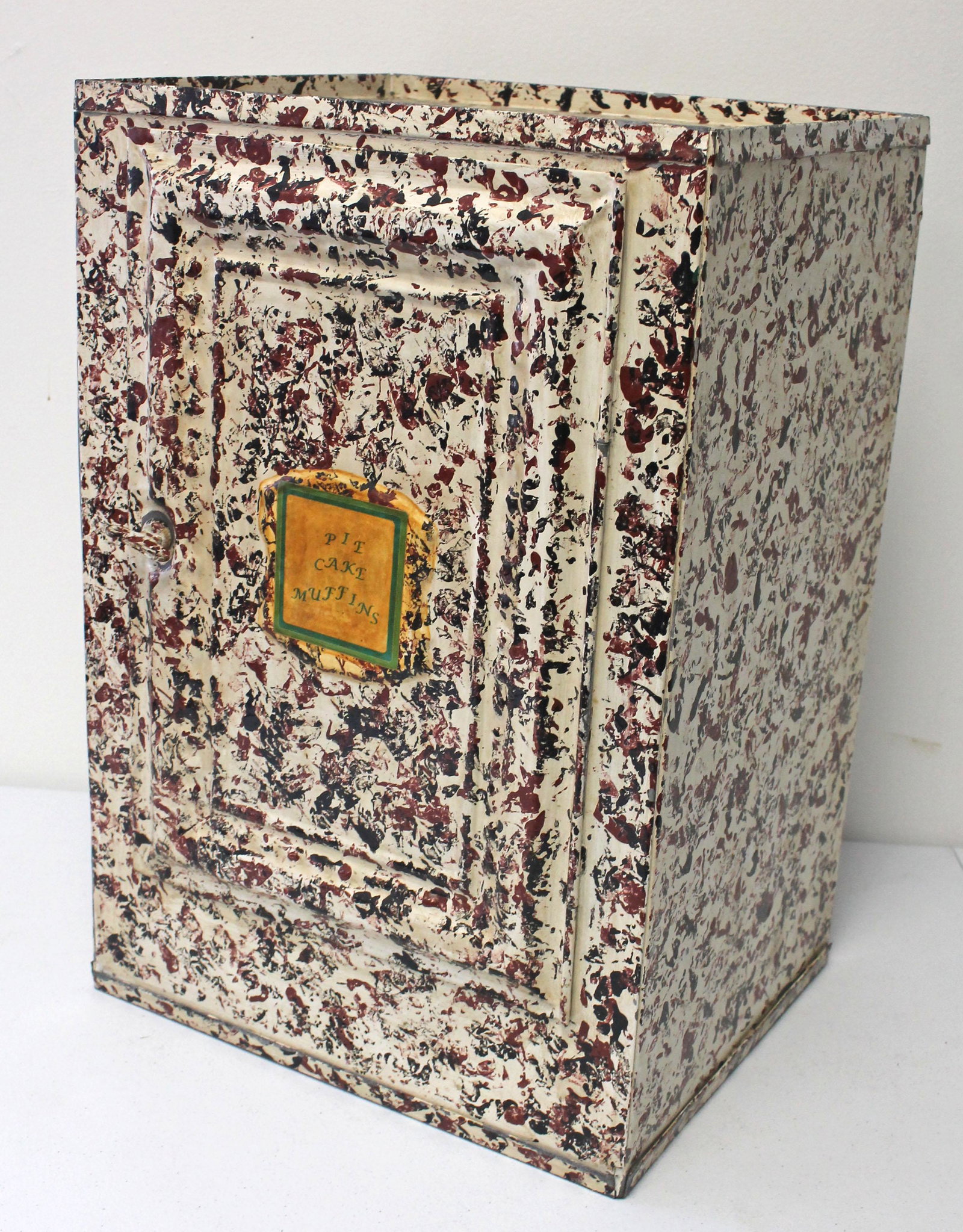 Paint dec tin pie/bread box - 20" tall x 13 1/2" wide x (1 of 5)