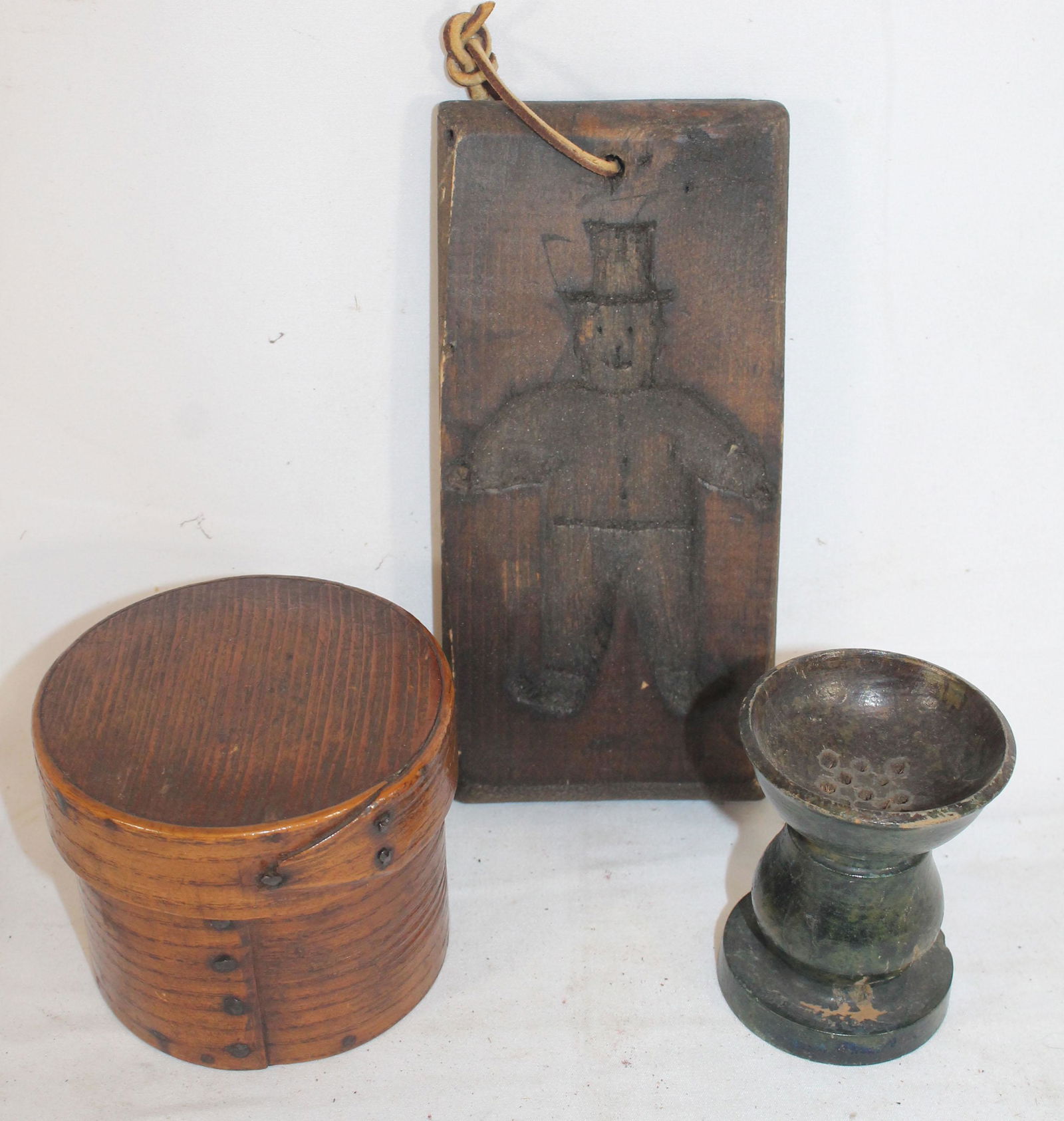 3 pc lot of small treen items incl sander, pantry box & (1 of 9)
