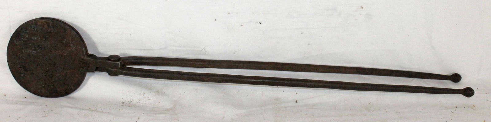 Antique long handled waffle iron - approx 29" long (1 of 7)