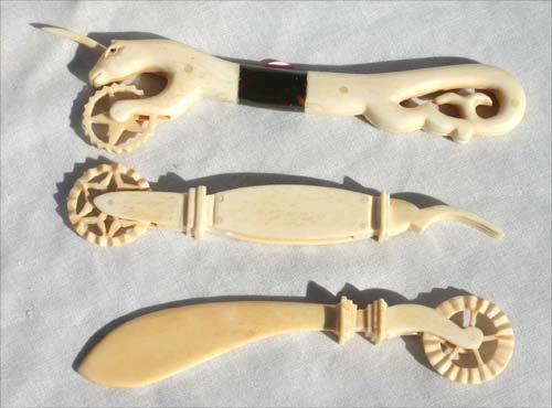 Fine lot of 3 early 20thC pie crimpers - whale bone: Fine lot of 3 early 20thC pie crimpers - whale bone unicorn & ivory fork & knife