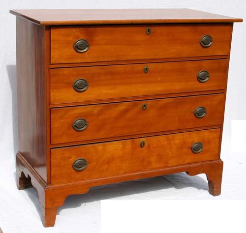 Central MA period Hepplewhite ca 1785-1805 cherry : Central MA period Hepplewhite ca 1785-1805 cherry 4 drawer scrolled bracket base chest
