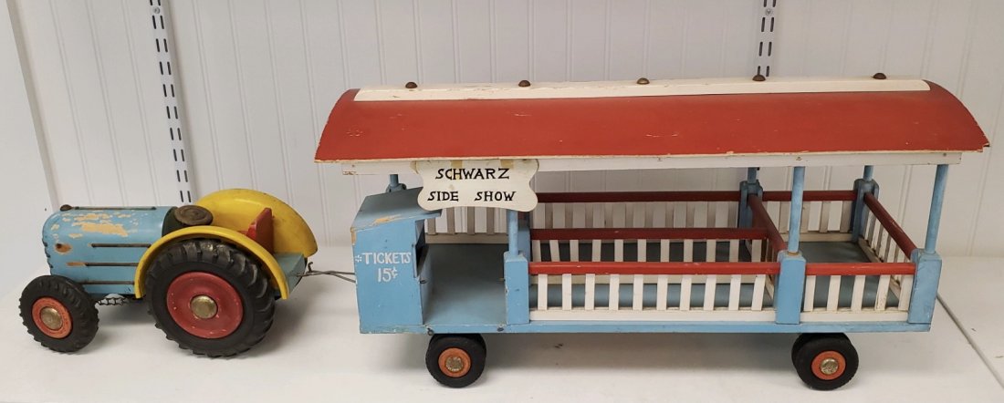 Wooden painted Tractor with Circus trolley car (1 of 7)