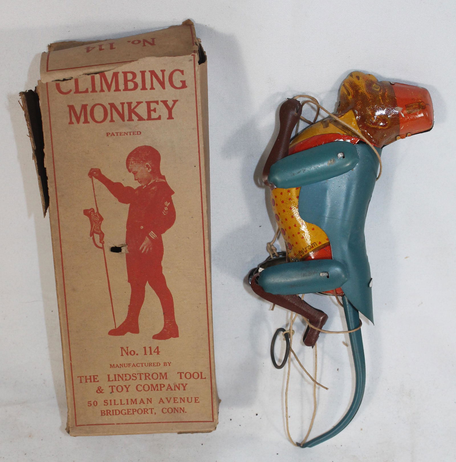Lindstrom "Climbing Monkey" tin wind-up in orig box (1 of 6)