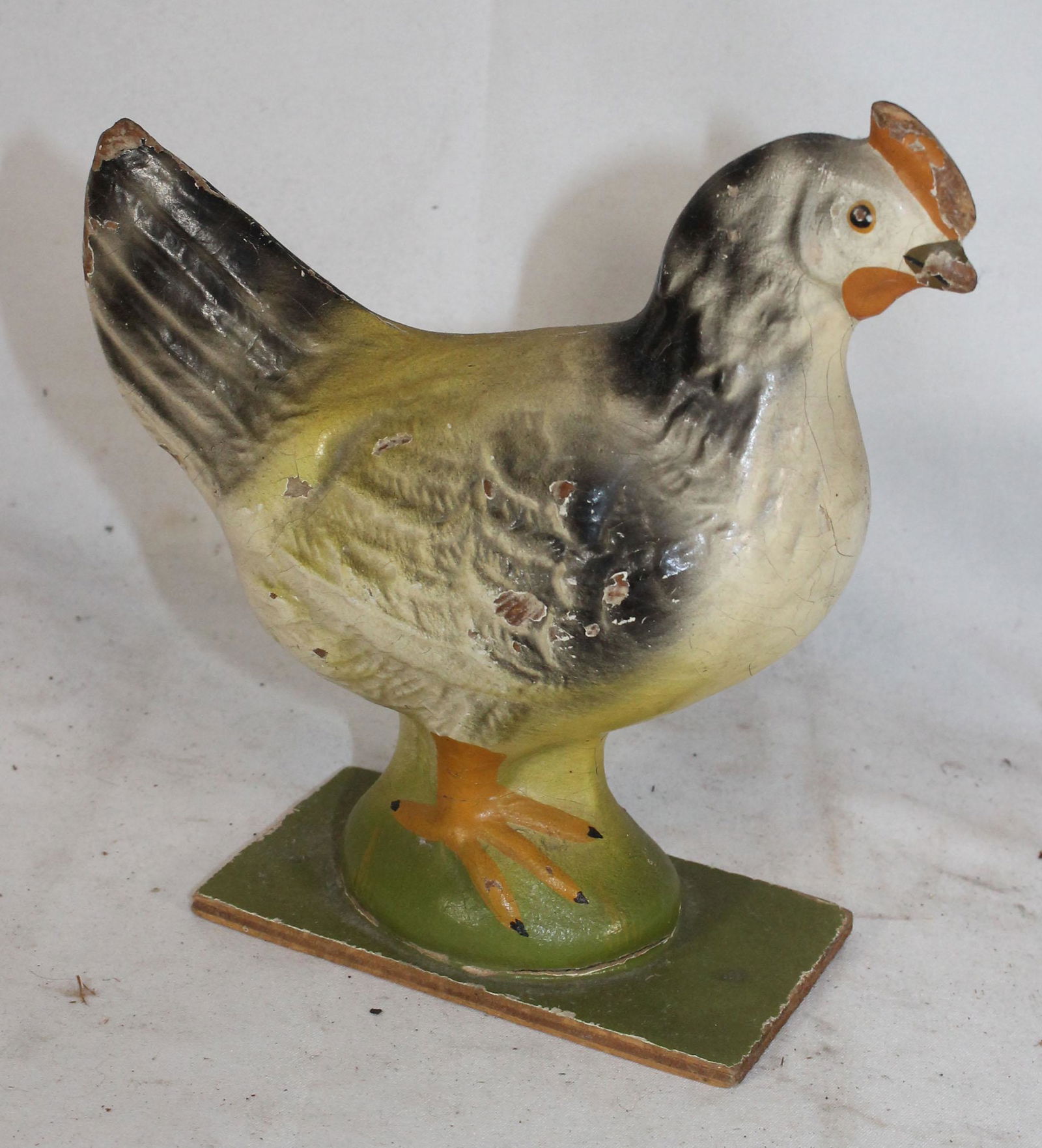 Vintage painted composition or papier mache chicken - 6: Vintage painted composition or papier mache chicken - 6 1/2" tall x 6 1/2" long