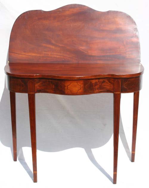 Exceptional period Hepplewhite ca 1795-1805 Baltim: Exceptional period Hepplewhite ca 1795-1805 Baltimore, MD mahog & satinwood inlaid serpentine front card table