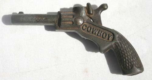 Rare approx 4" Stevens/Cowboy ca 1935 toy gun: Rare approx 4" Stevens/Cowboy ca 1935 toy gun