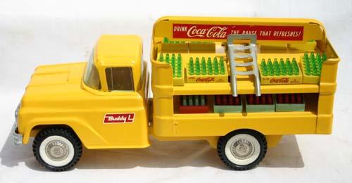 Buddy L Coca Cola delivery truck w extra bottles i: Buddy L Coca Cola delivery truck w extra bottles in cases