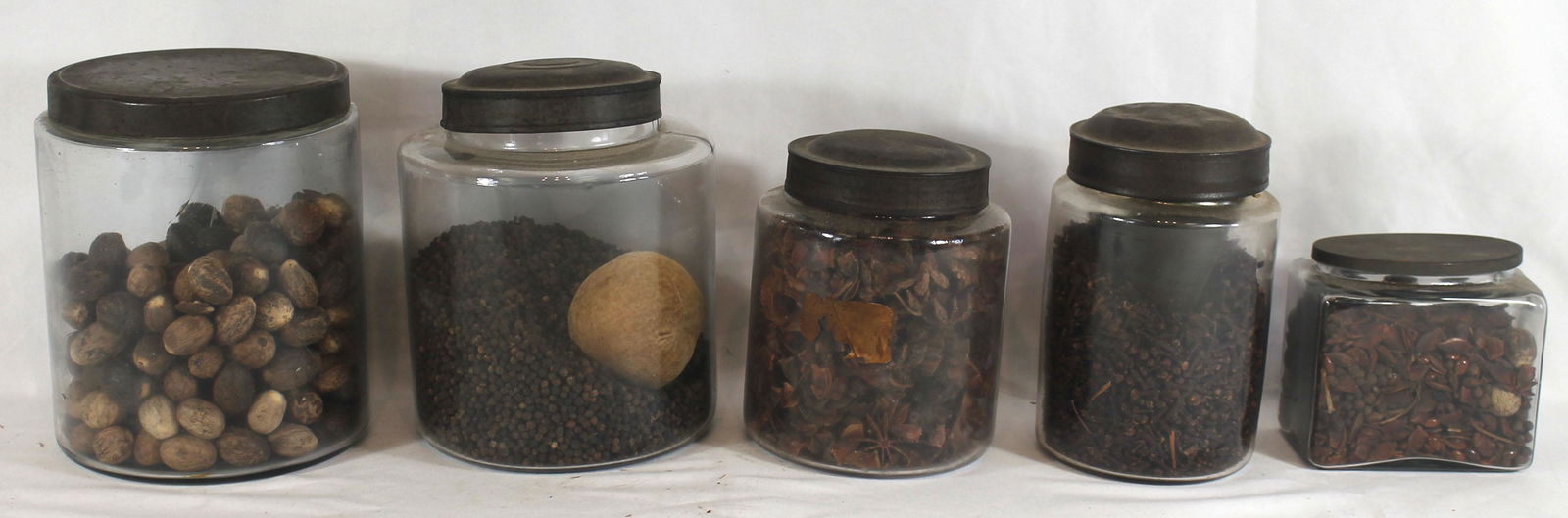 lot of 5 glass storage containers w tin tops & contents (1 of 7)