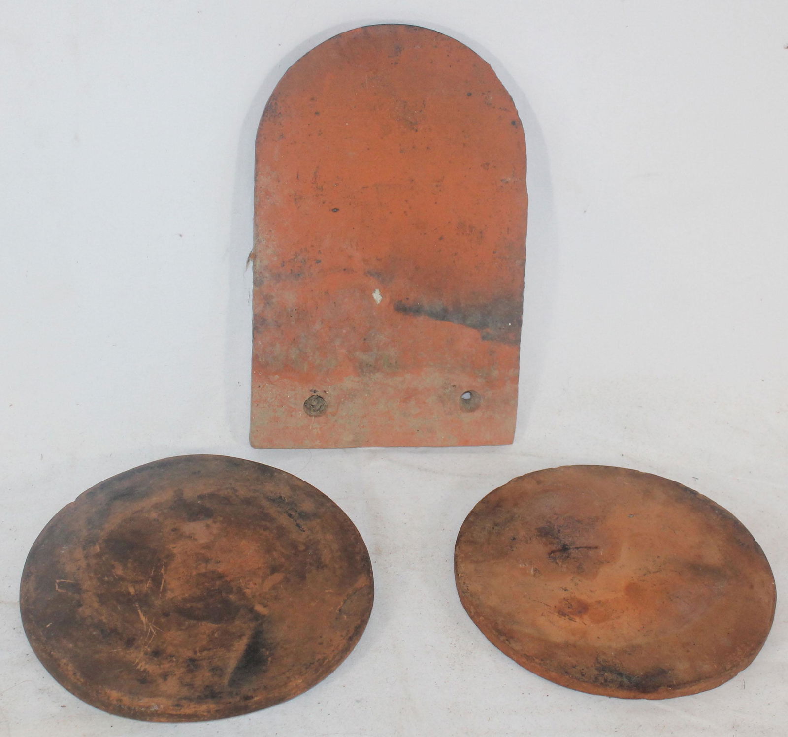 Redware lot incl 2 lids 7"-7 3/4" diam & a 10" tall: Redware lot incl 2 lids 7"-7 3/4" diam & a 10" tall shingle