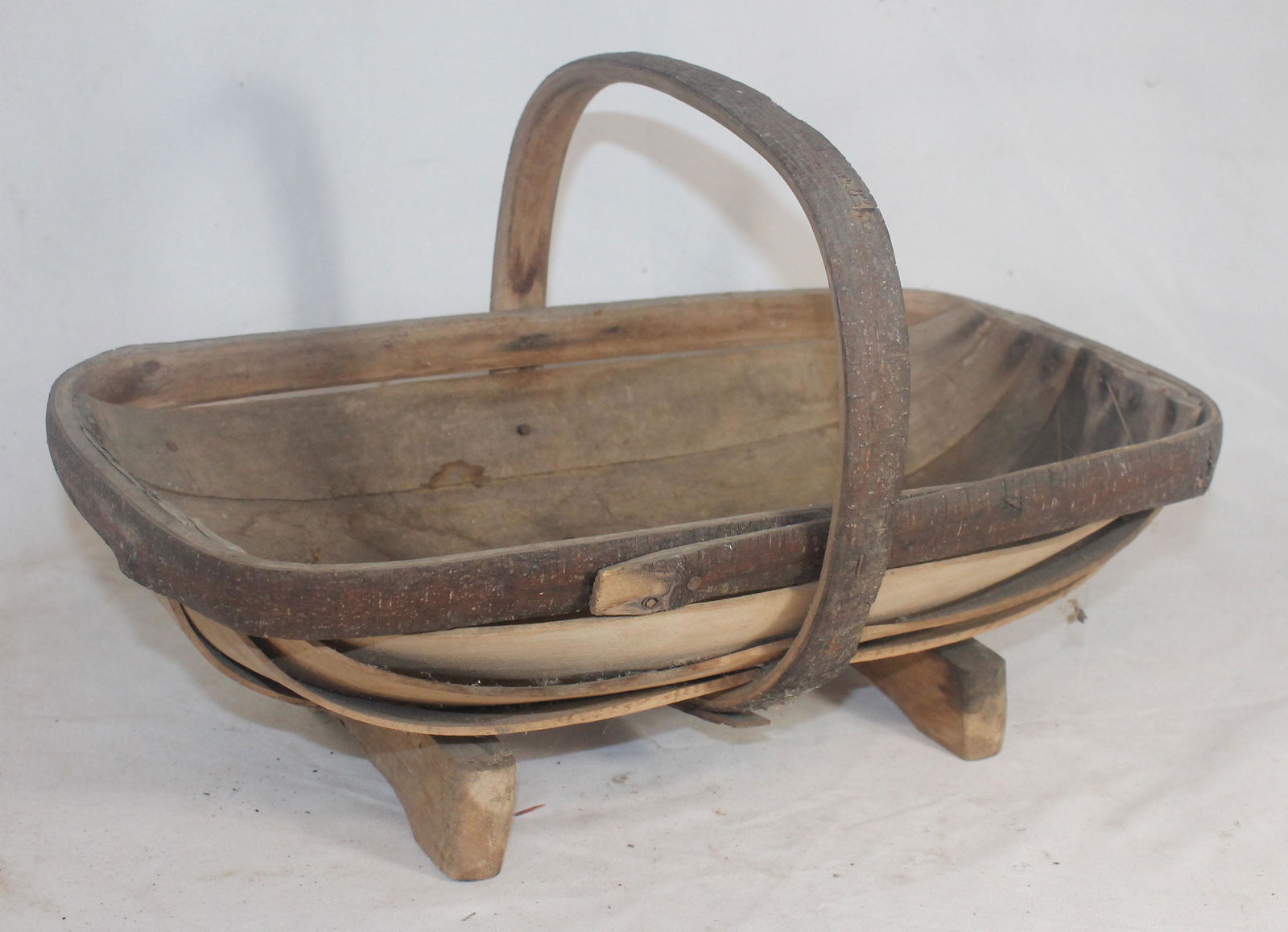 Diminutive trug w bark on handle & trim - 9 1/2" tall (1 of 4)