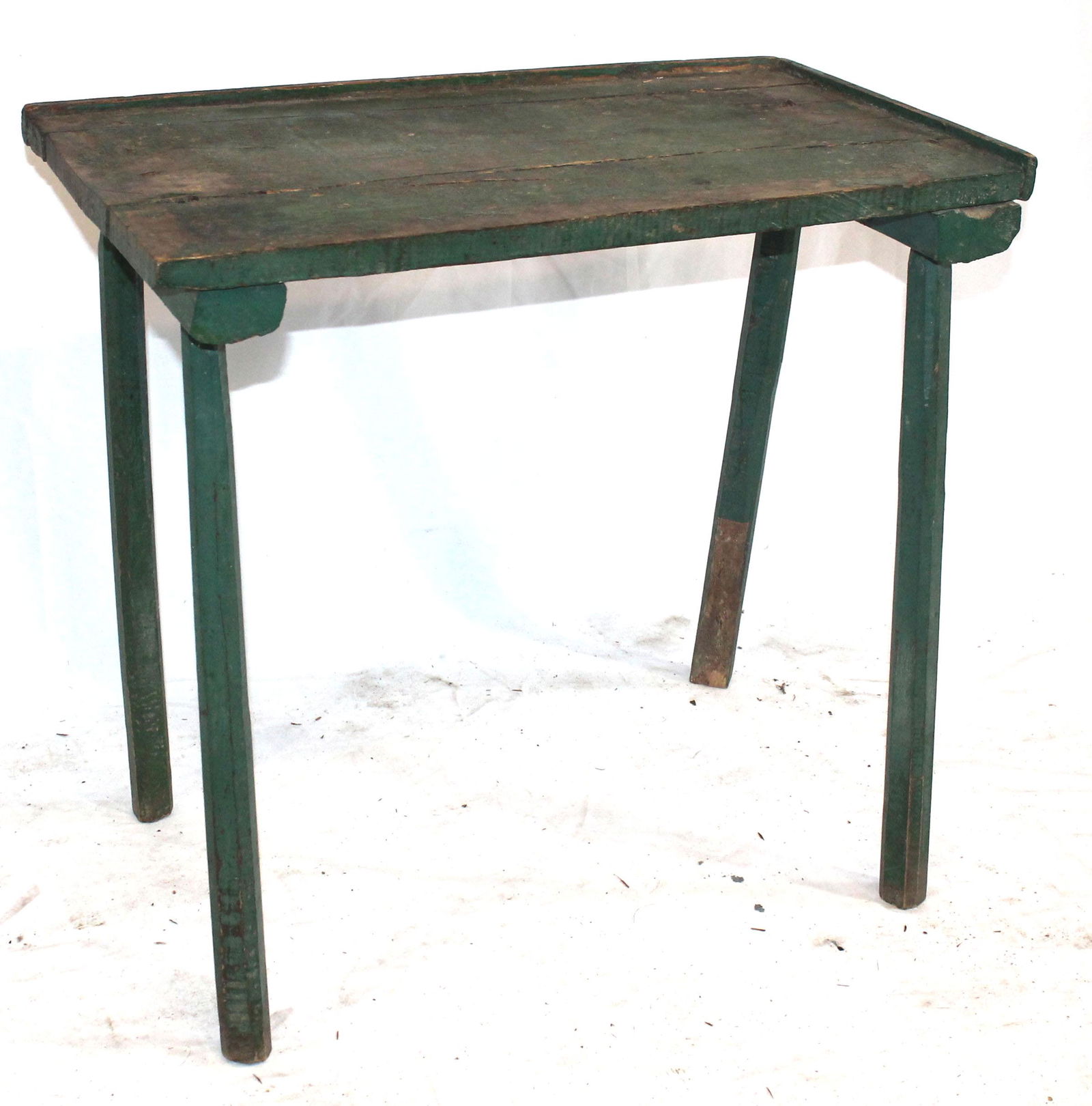 Primitive work bench in green paint w splay legs - 25" (1 of 6)