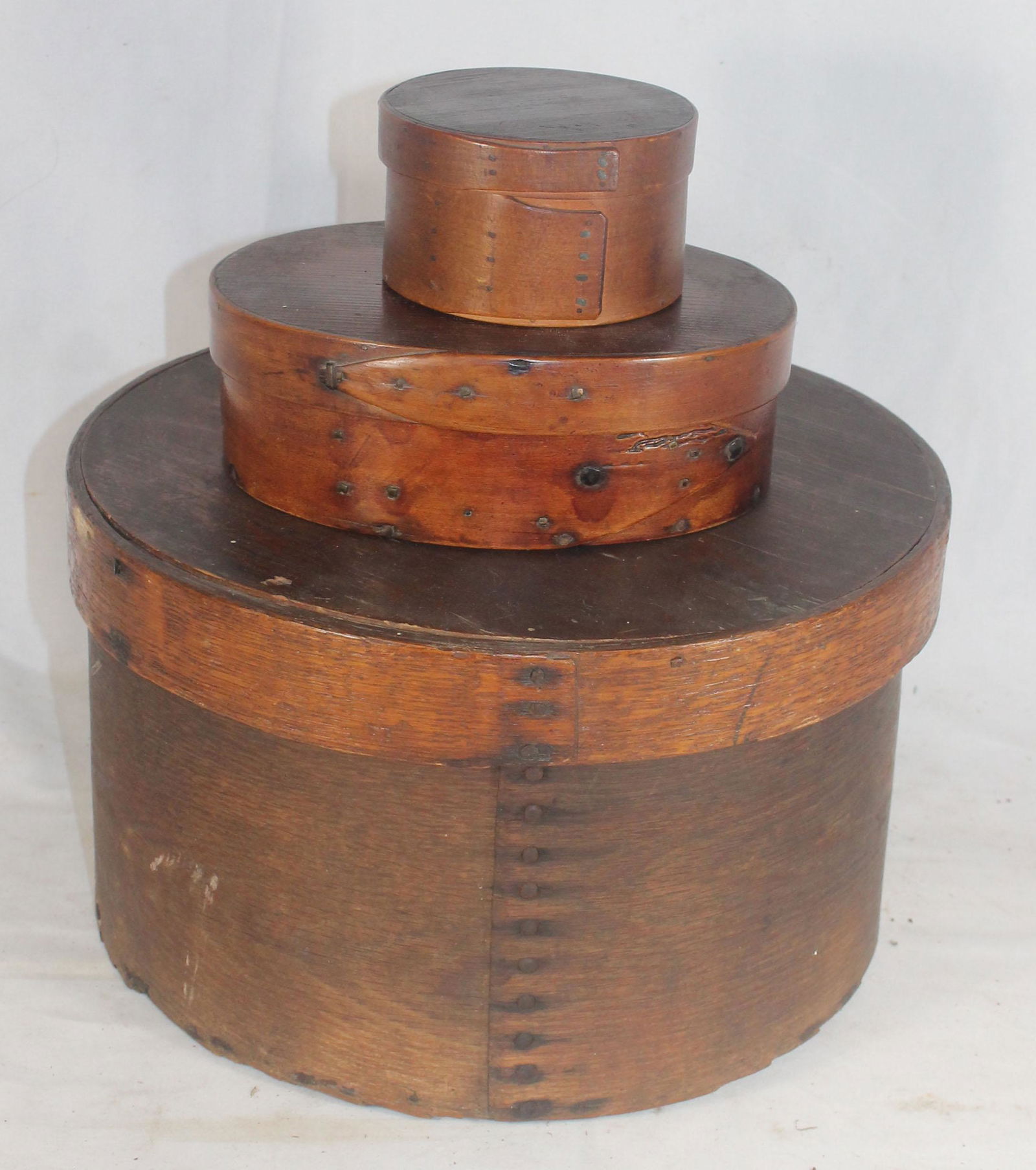 3 antique treen boxes incl large covered measure 11 (1 of 12)
