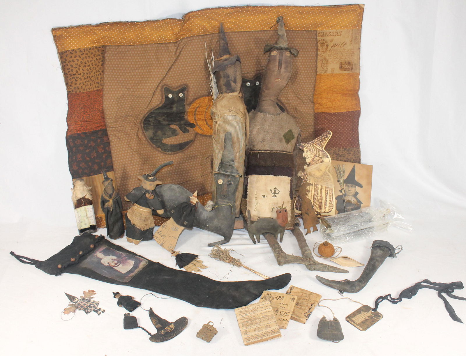 Assortment of contemporary primitive Halloween (1 of 11)
