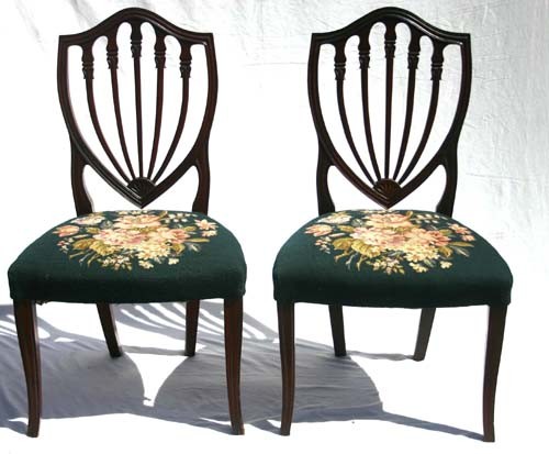 wonderful pr of ca 1785 period Hepplewhite NY City: wonderful pr of ca 1785 period Hepplewhite NY City carved mahog shield back dining chairs