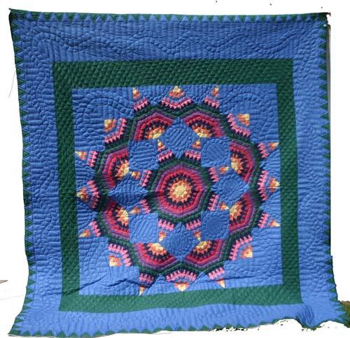 very colorful possibly Amish quilt in great condit: very colorful possibly Amish quilt in great condition - aprox 8' x 7'4"