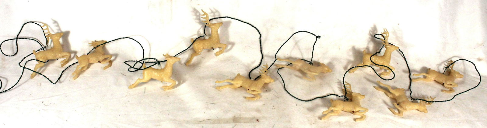 Vintage string Christmas lights - reindeer form - (1 of 8)