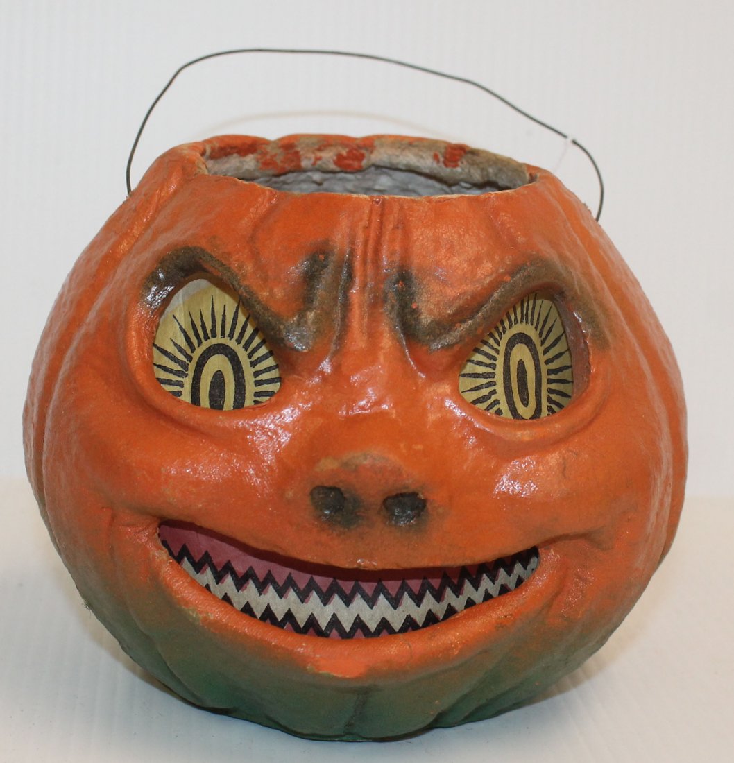 Vintage papier mache Jack-O-Lantern candy container (1 of 5)