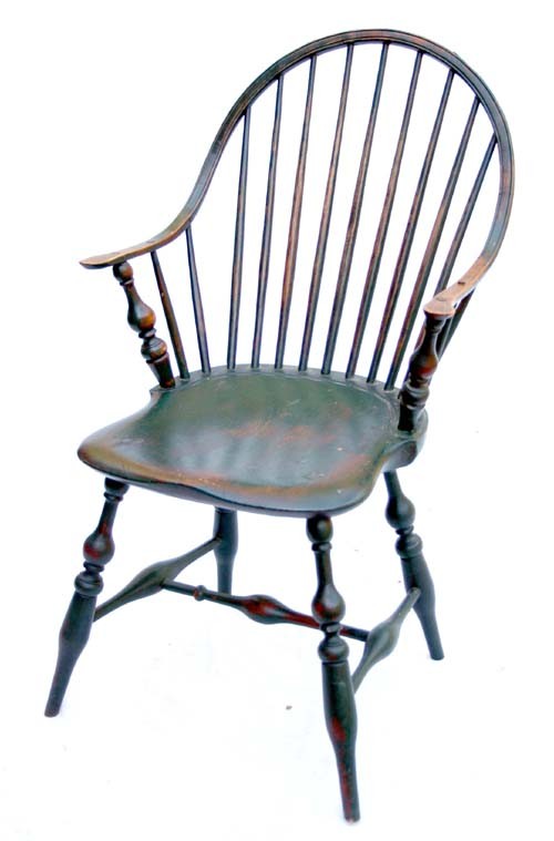 very fine form ca 1780 RI continuous Windsor chair: very fine form ca 1780 RI continuous Windsor chair w bold turnings & gracefully arched bow in green paint - no breaks