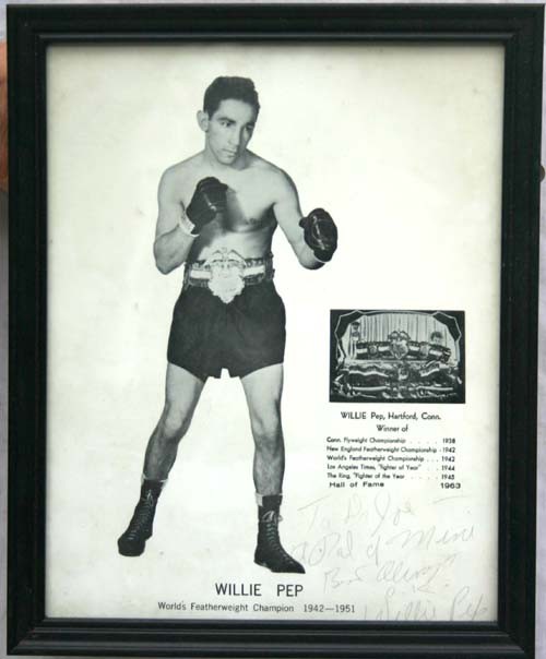 sgnd Willy Pepp ca 1950's photo in boxing pose - 1: sgnd Willy Pepp ca 1950's photo in boxing pose - 10x8