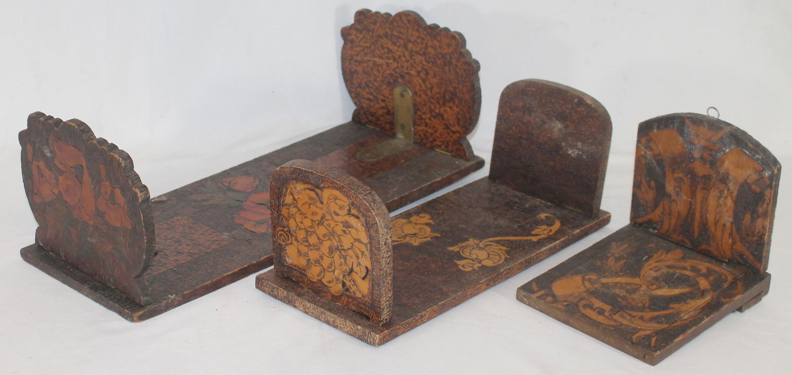 3 Pyrography dec book racks in various sizes - 7", 13 (1 of 9)